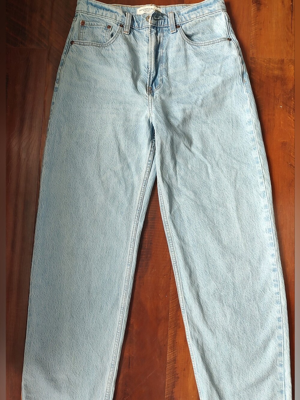 Abercrombie & Fitch Straight-Leg High Rise Jeans Size 27